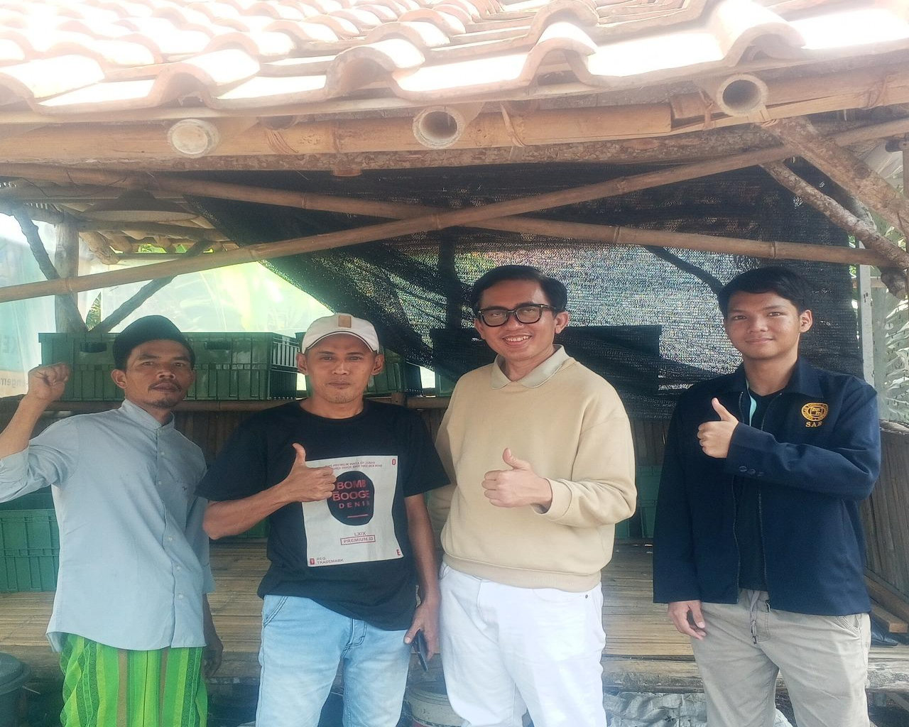 Pelatihan Keuangan dan Budidaya Magot bagi Petani Cibodas