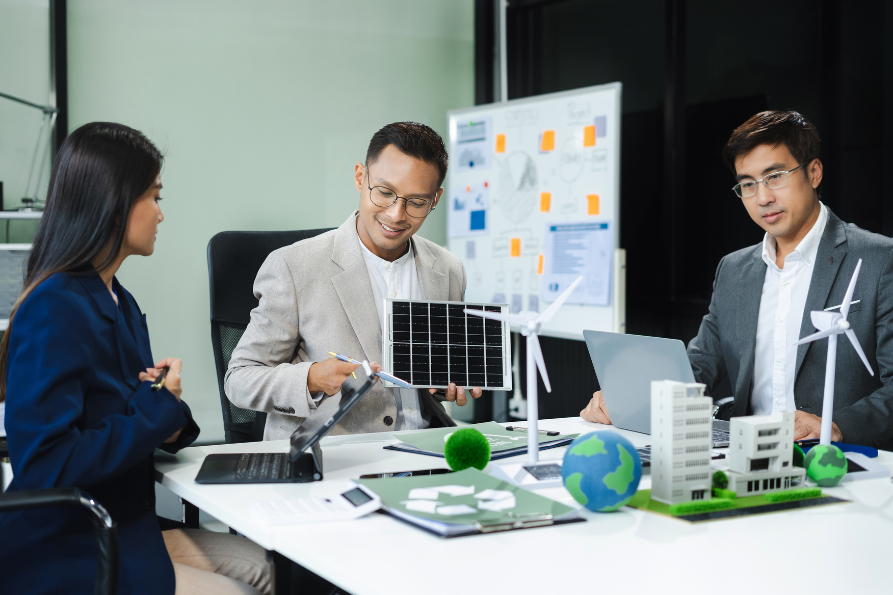 Membangun SDM Berbasis Sustainability