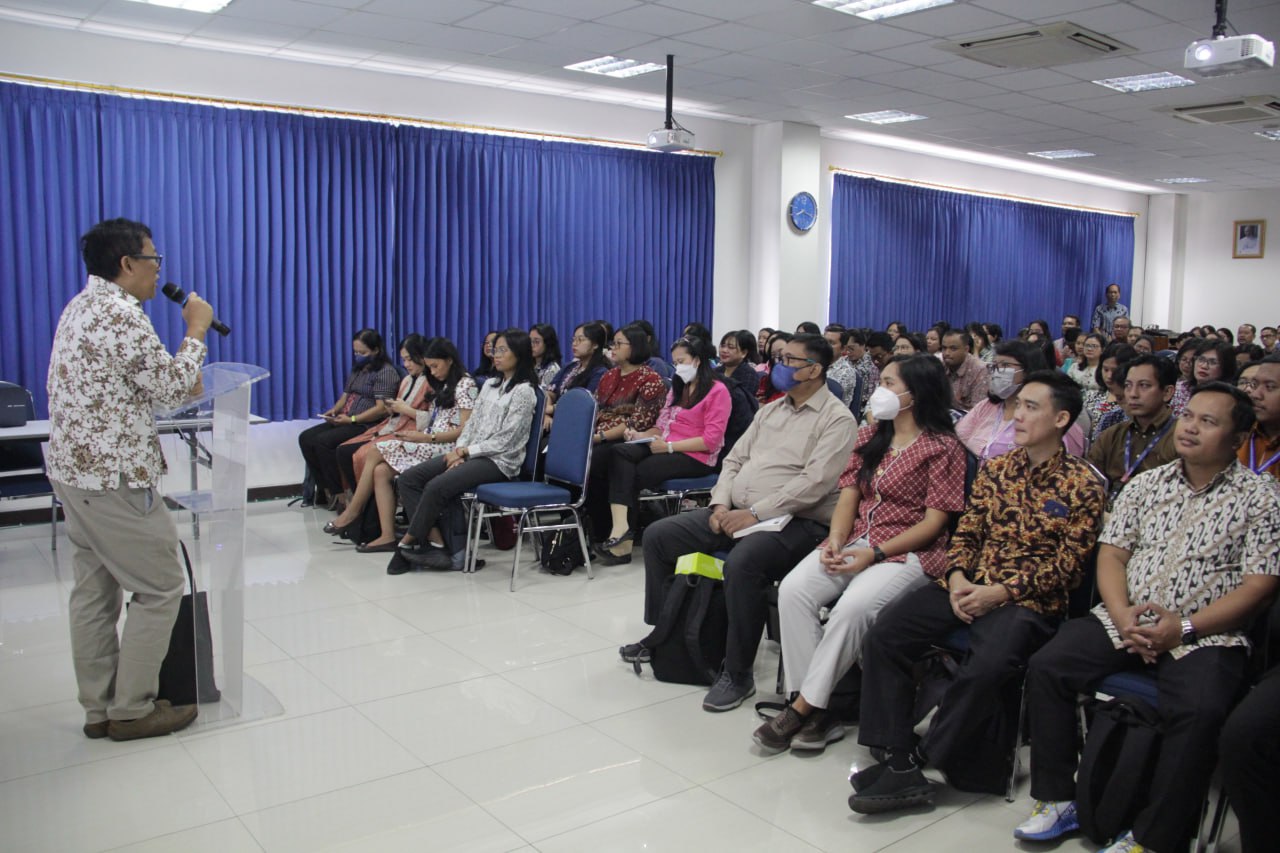 Kuliah Umum dan Pembukaan Mini MM Effective Leaders Program – Perkumpulan Strada