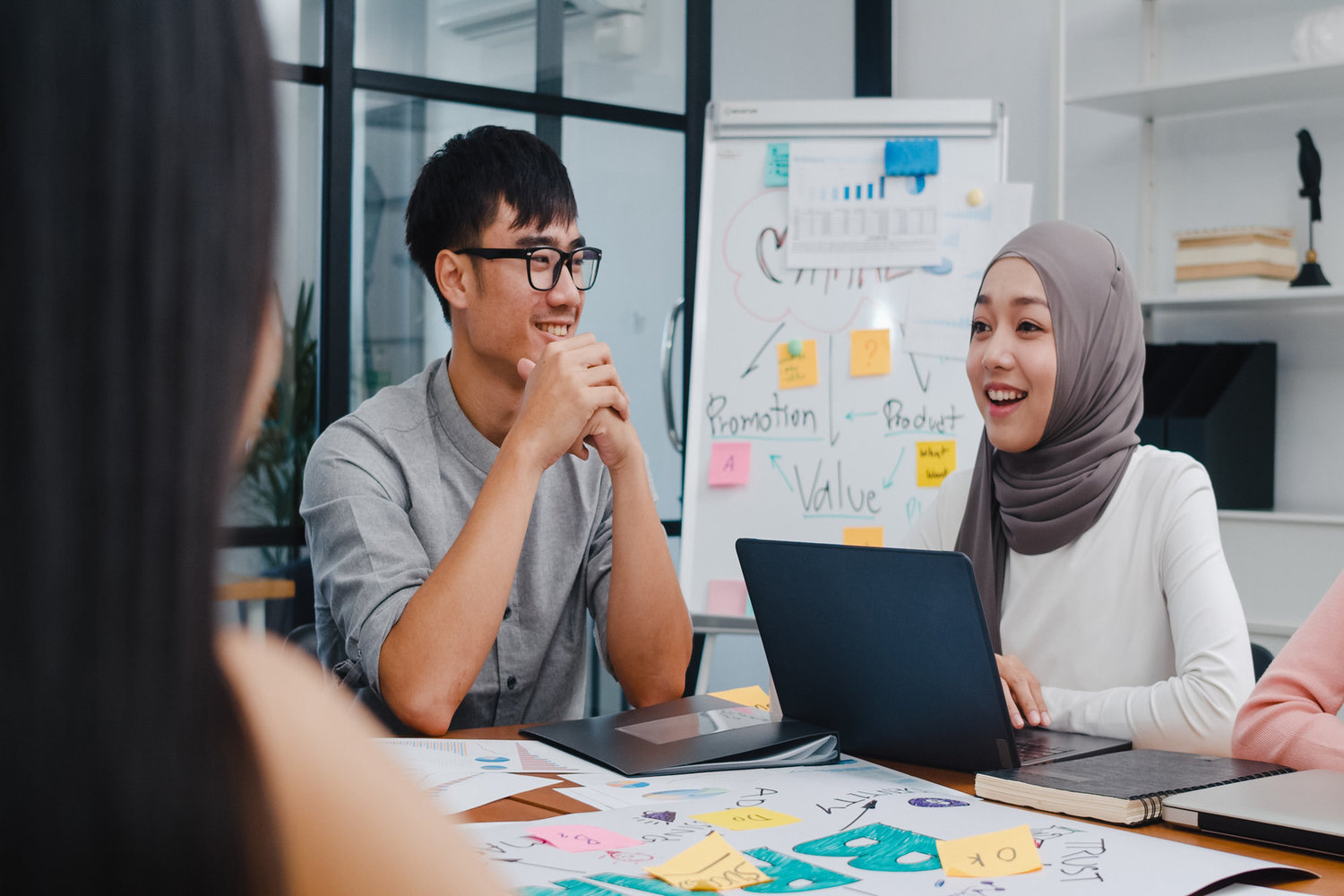 Antara Bertahan dan Resign: Dilema Angkatan Kerja Produktif