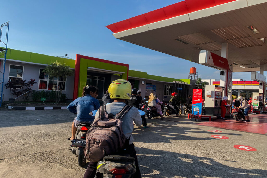Membaca Ulang Struktur Harga BBM Kita