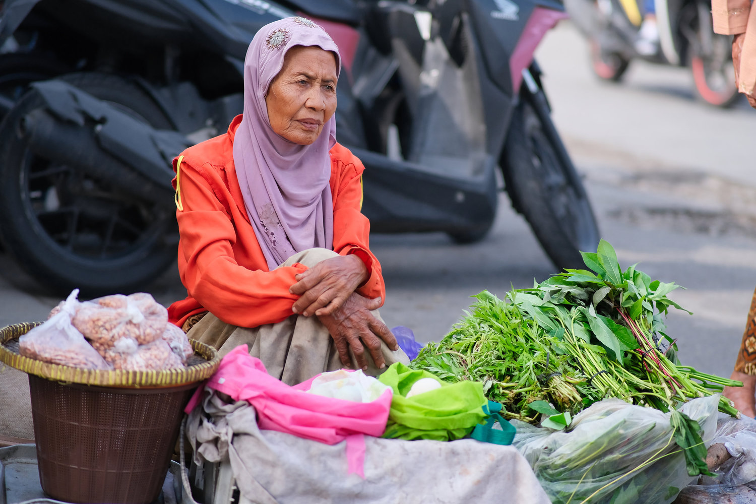Ilusi Kemakmuran: Tumbuh Tanpa Sejahtera