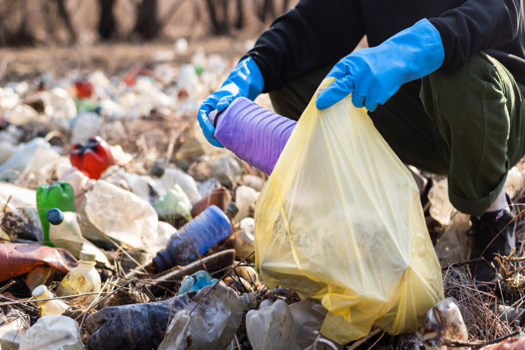 From Trash to Cash: Sisi Menarik Praktik Hijau